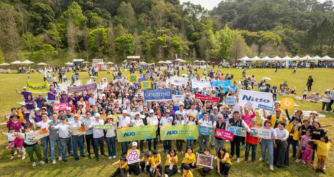 巨星国际致力永续平衡发展，，，，第14年入选DJSI世界指数成分股（DJSI World），，在全球顶尖电子设备仪器组件产业展现卓越的永续竞争力，，，，获国际指数肯定